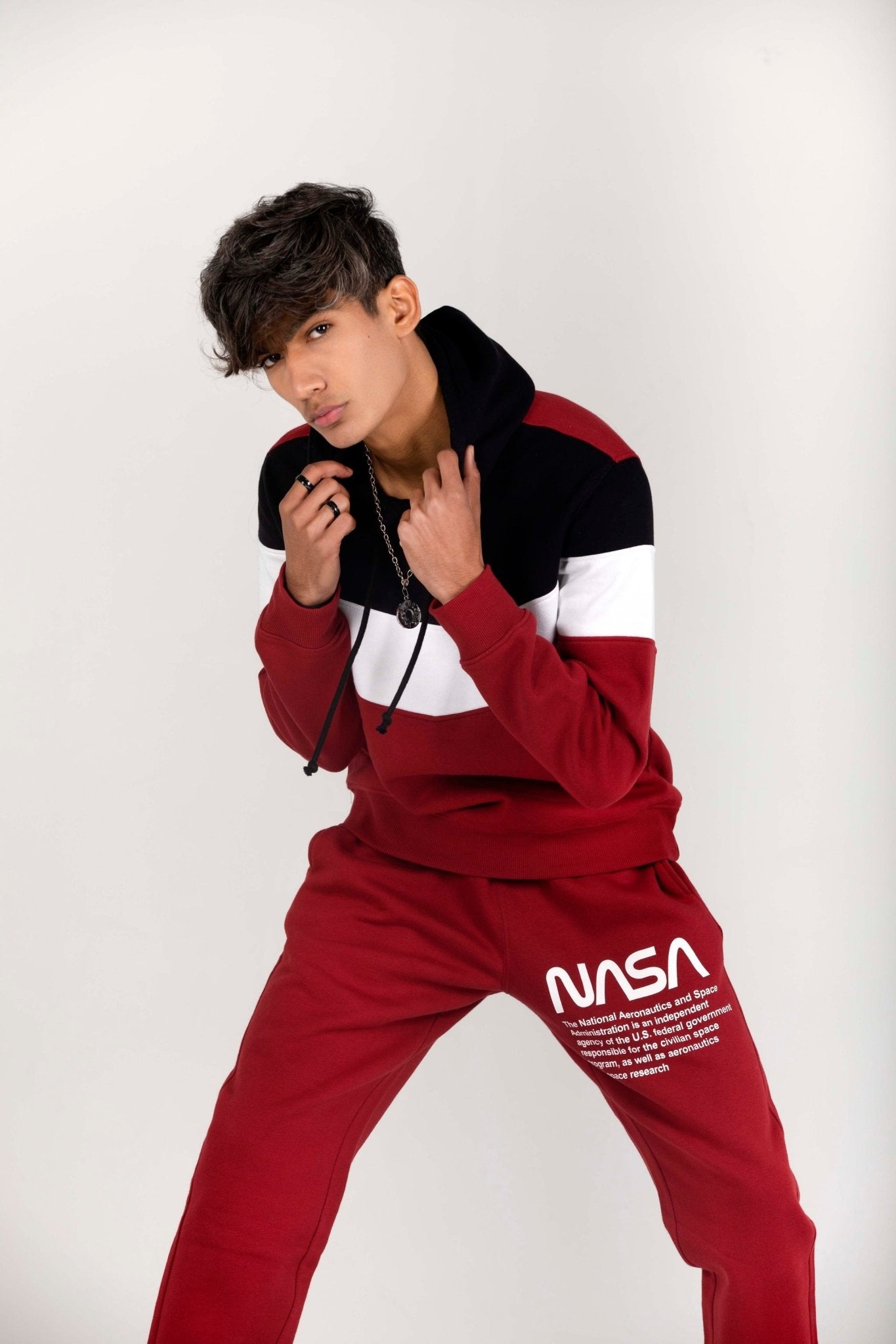 Color Block Regular Fit Pullover Hoodie -